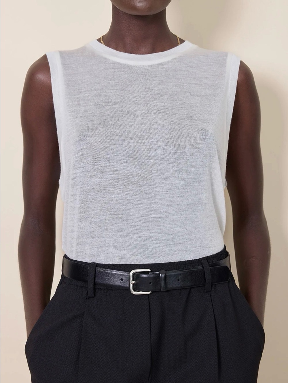 frances de lurdes white muscle tank XS